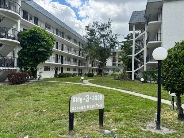Address Withheld By Seller, Lauderhill, FL 33319