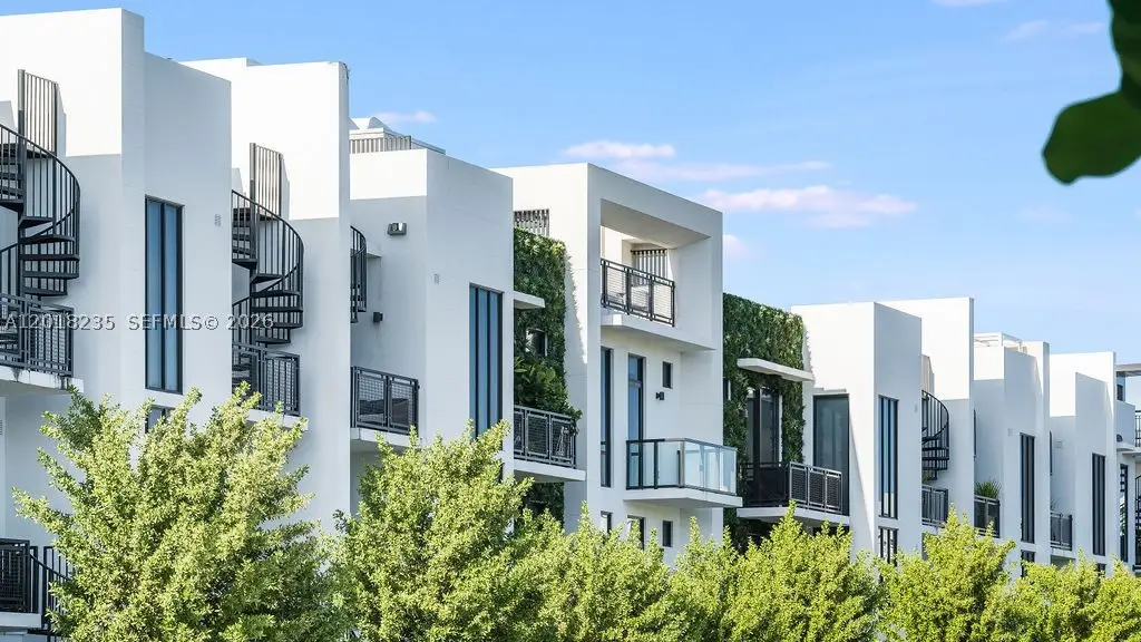 1030 15th #201, Miami Beach, FL 33139 - #1