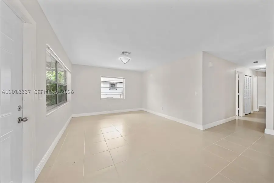 429 Avenida Hermosa, West Palm Beach, FL 33405 - #2