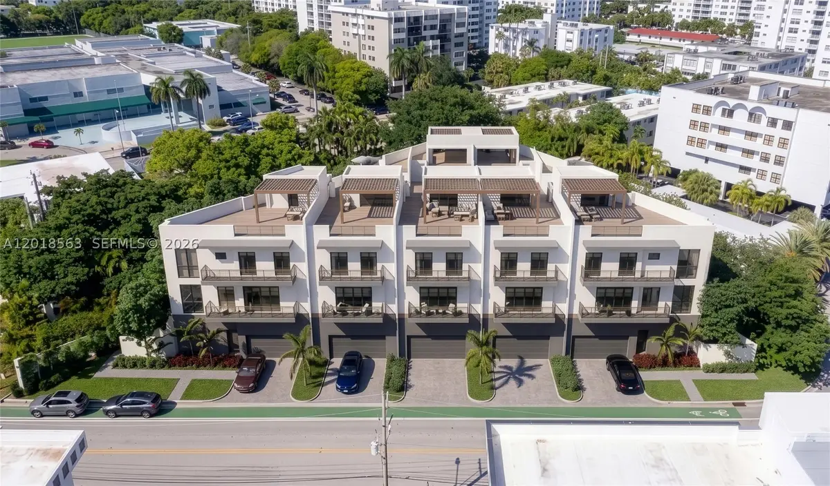 9201 W Bay Harbor, Bay Harbor Islands, FL 33154 - #1