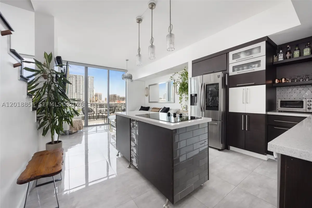 690 SW 1st #PHI10, Miami, FL 33130 - #1