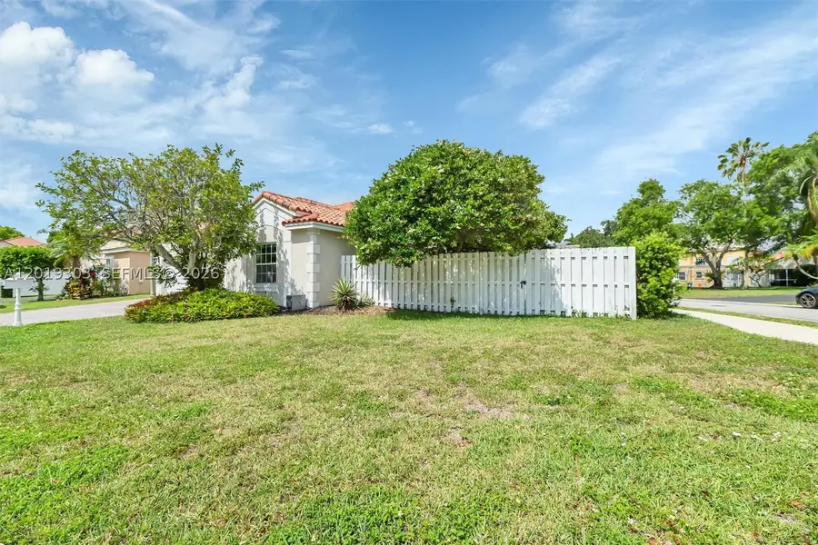 535 Somerset, Weston, FL 33326 - #3