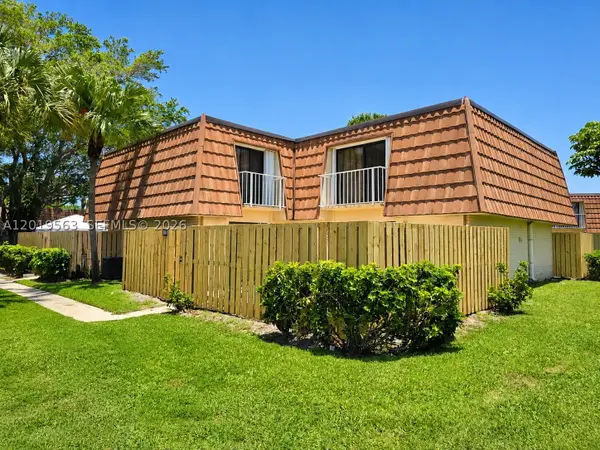 824 Blue Ridge, West Palm Beach, FL 33409