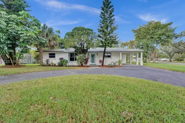 101 SW 53rd, Plantation, FL 33317