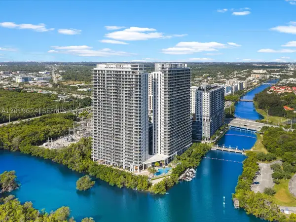 16385 Biscayne #3103, North Miami Beach, FL 33160