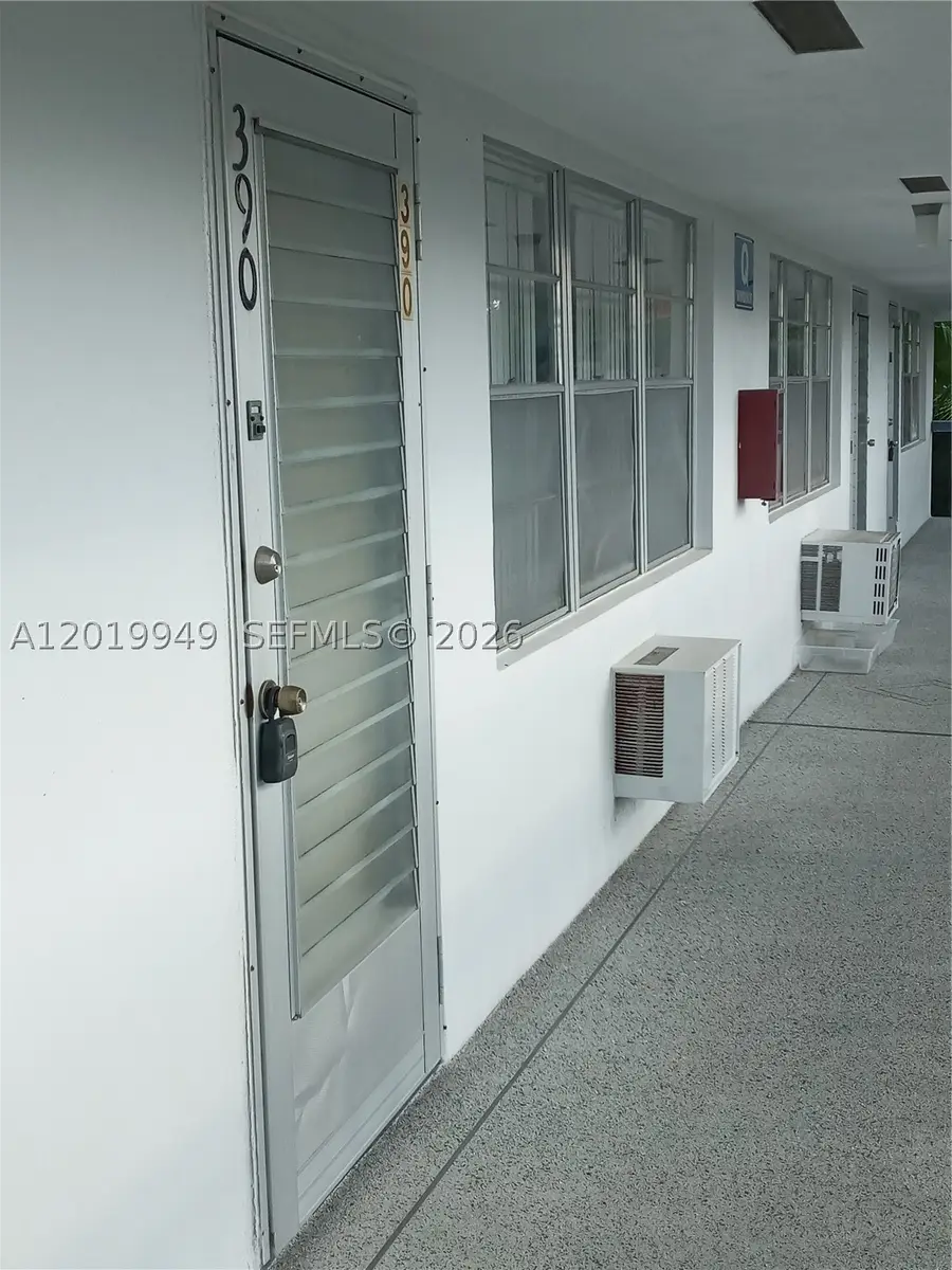 390 Windsor Q #390, West Palm Beach, FL 33417 - #2