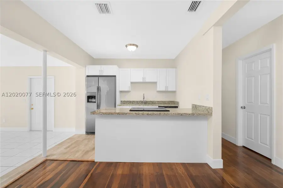 3271 NW 18th, Miami, FL 33125 - #3