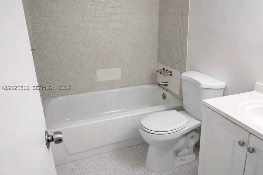 496 NW 165th #D-412, Miami, FL 33169 - #3