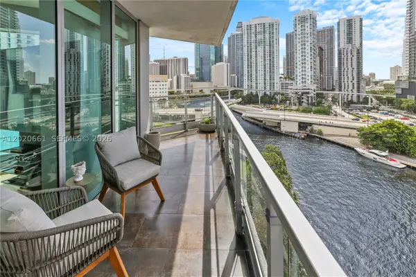 92 SW 3rd #1201, Miami, FL 33130