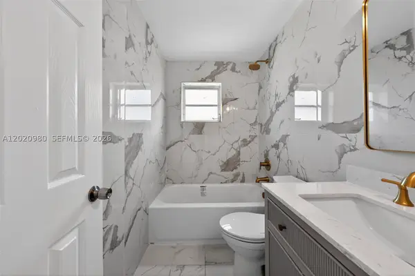 145 SW 30th #B208, Miami, FL 33135