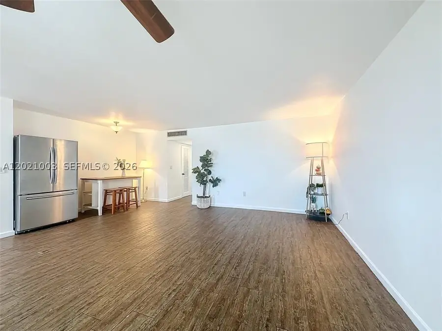 7133 Bay #705, Miami Beach, FL 33141 - #2