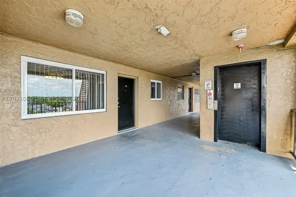 6575 W 4th #507, Hialeah, FL 33012