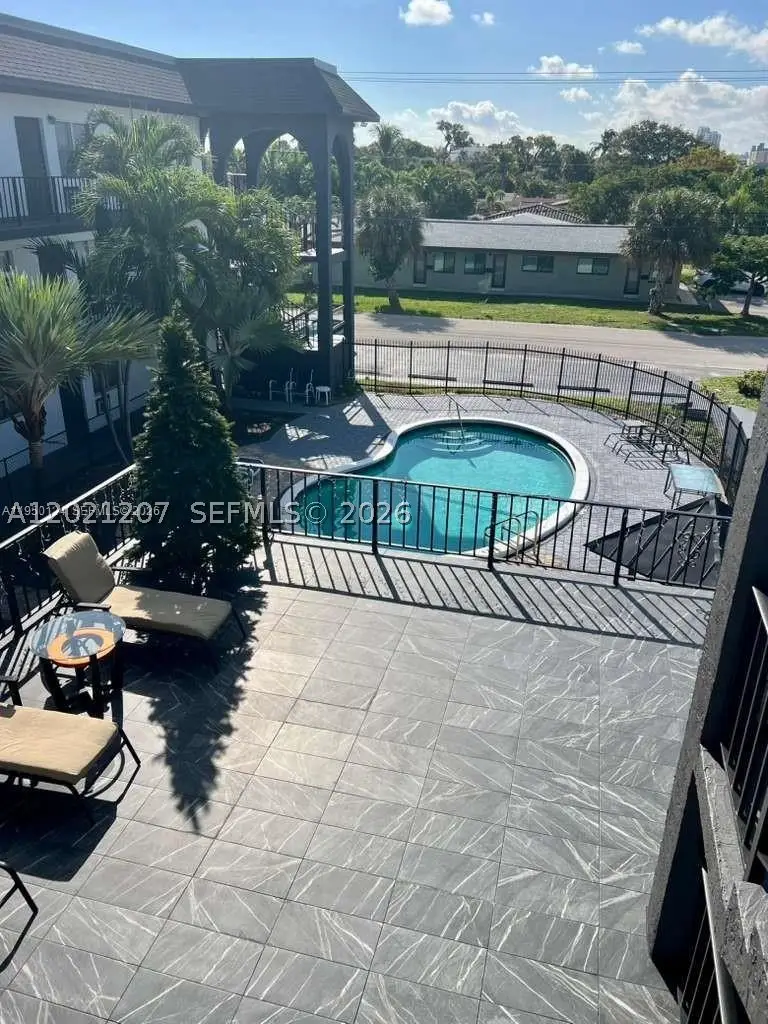 1100 NE 9th #305, Fort Lauderdale, FL 33304 - #3