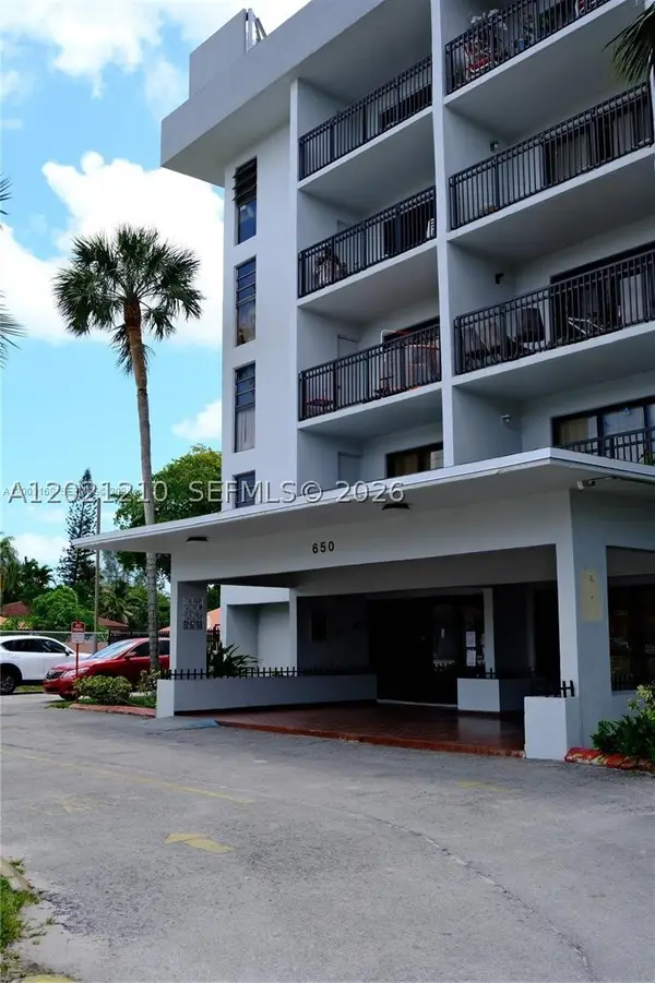 650 NE 149th #407A, Miami, FL 33161