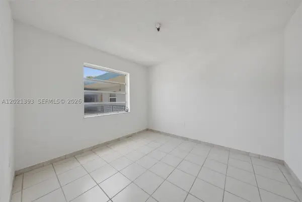 Address Withheld By Seller, Bradenton, FL 34208
