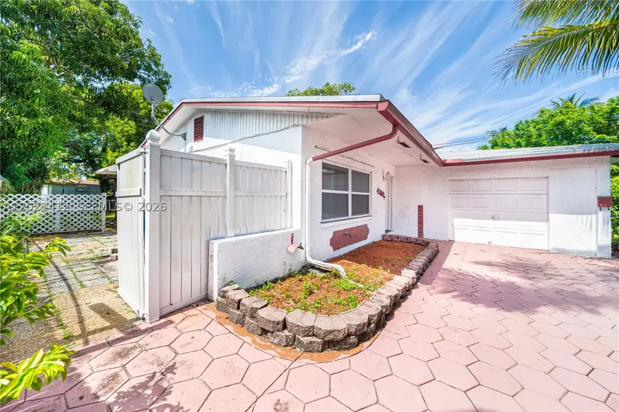 4360 NW 32nd, Lauderdale Lakes, FL 33319 - #2