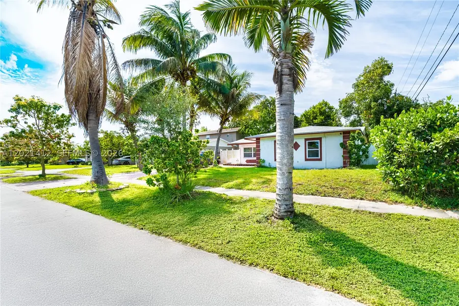 4360 NW 32nd, Lauderdale Lakes, FL 33319 - #3