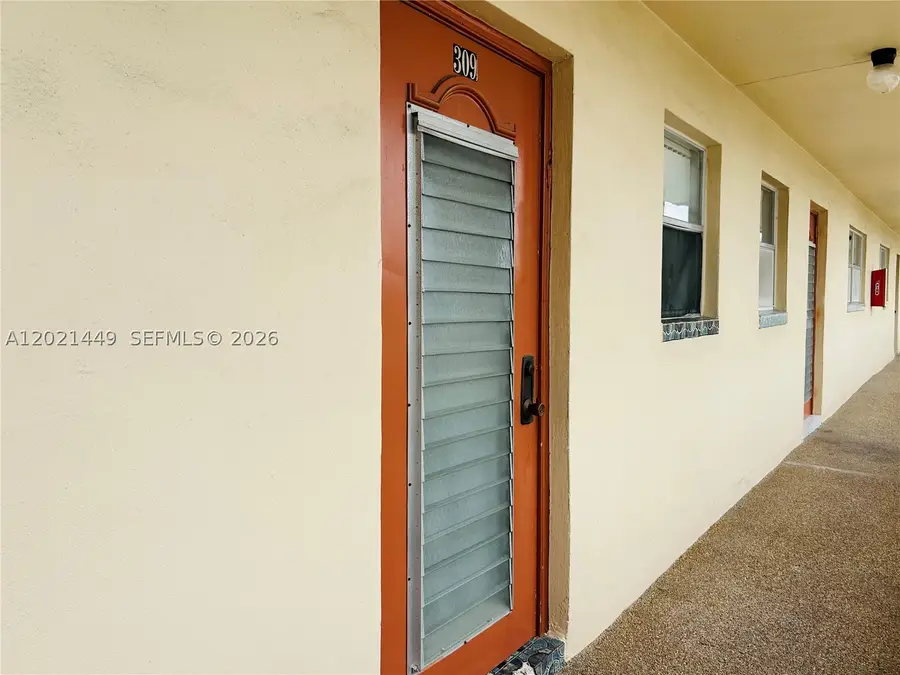 2831 E Sunrise Lakes #309, Sunrise, FL 33322 - #2