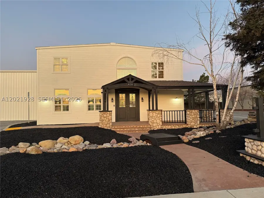 428 N Curry, Tehachapi, CA 93561 - #2