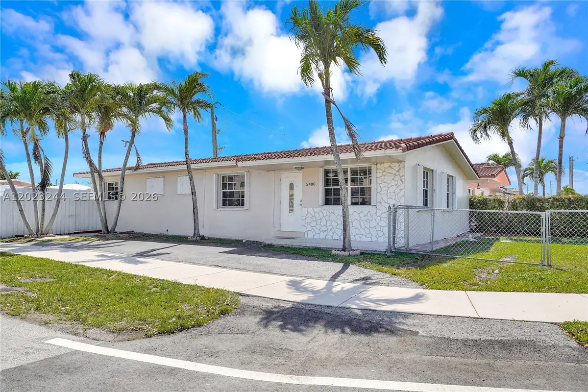 2400 SW 103rd, Miami, FL 33165 - #1