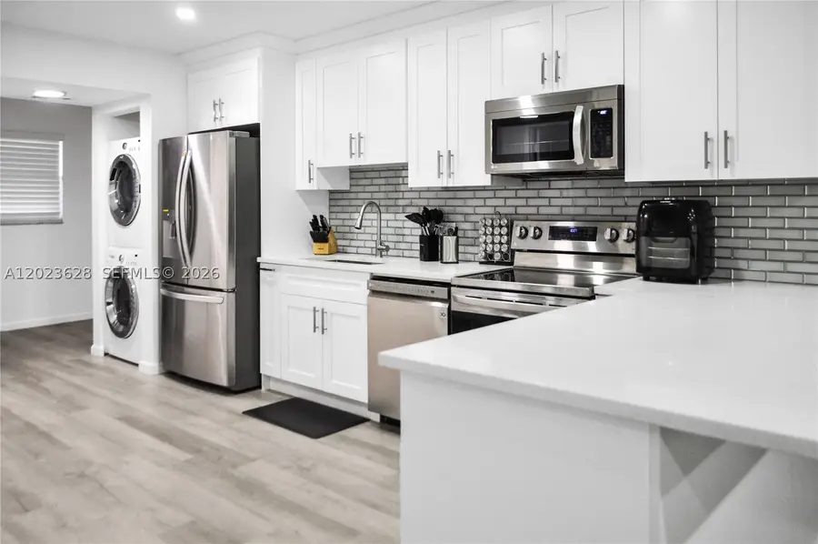 1021 Mockingbird #202, Plantation, FL 33324 - #2