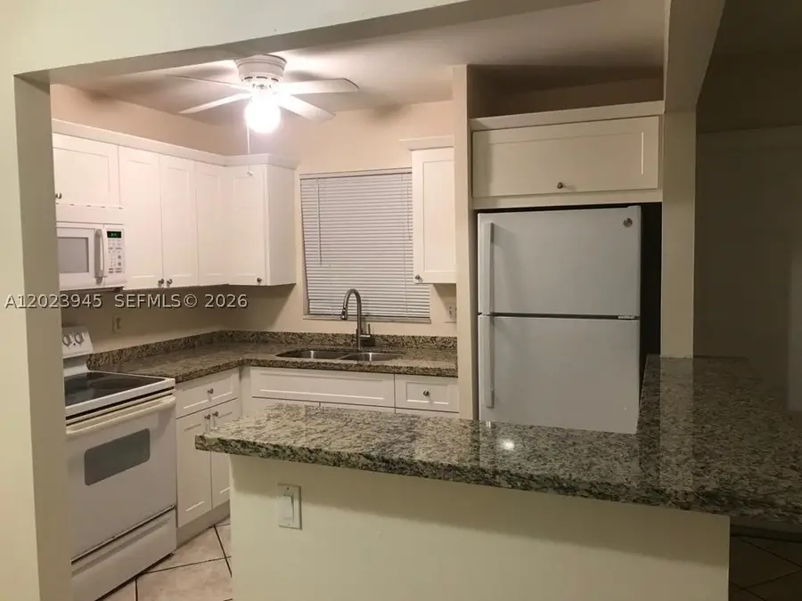 7910 Taft #214, Pembroke Pines, FL 33024 - #3