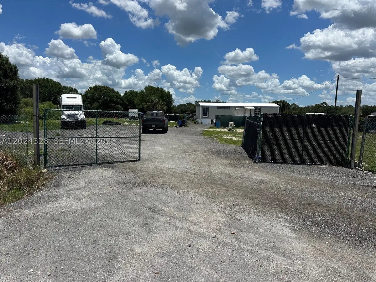 625 N Quebrada, Clewiston, FL 33440 - #1