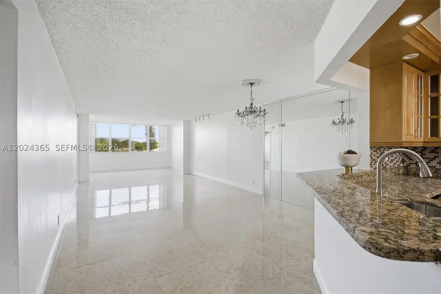 2521 NW 104th #302, Sunrise, FL 33322 - #3