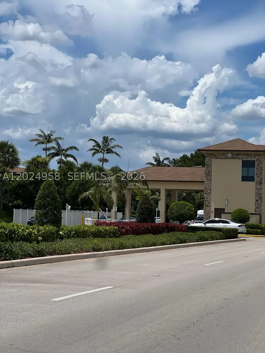1400 SW 124th #109Q, Pembroke Pines, FL 33027 - #2