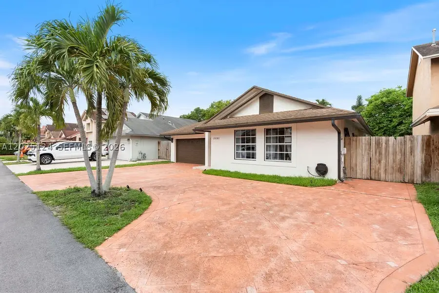 19080 NW 77th, Hialeah, FL 33015 - #3