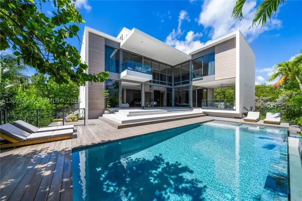 571 Glenridge, Key Biscayne, FL 33149