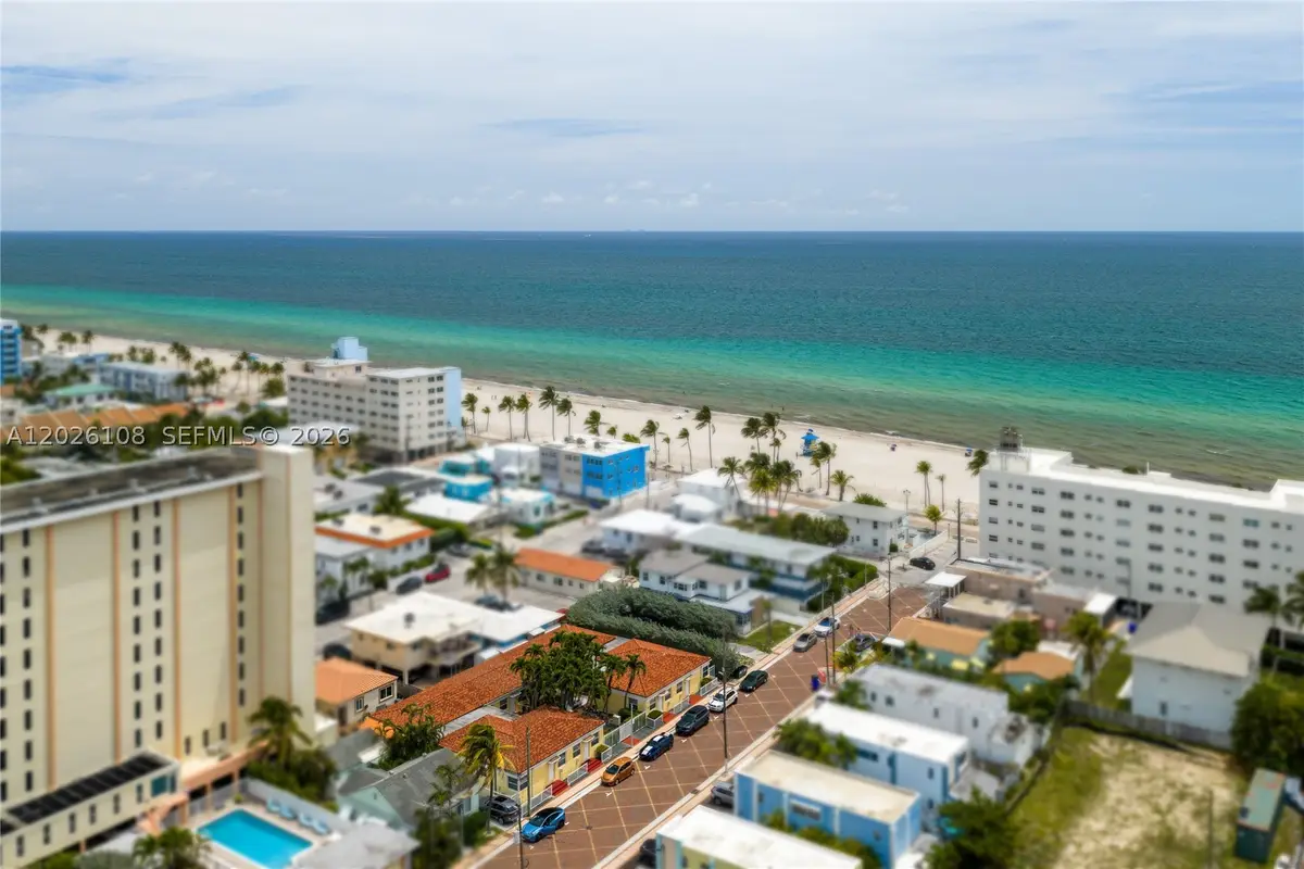 335 Georgia, Hollywood, FL 33019 - #1