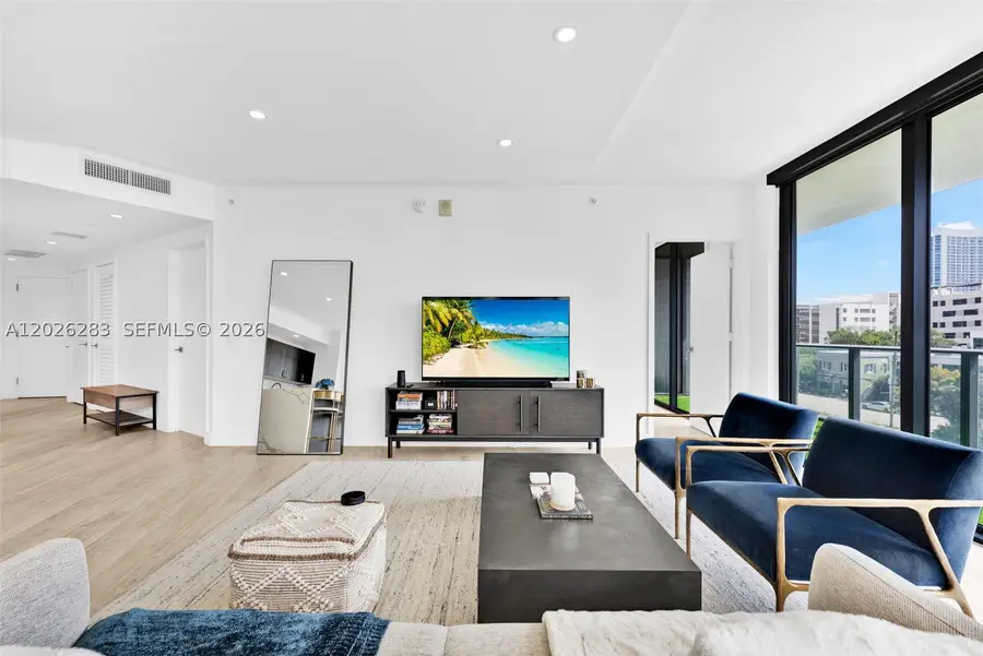 121 NE 34th #L304, Miami, FL 33137 - #2