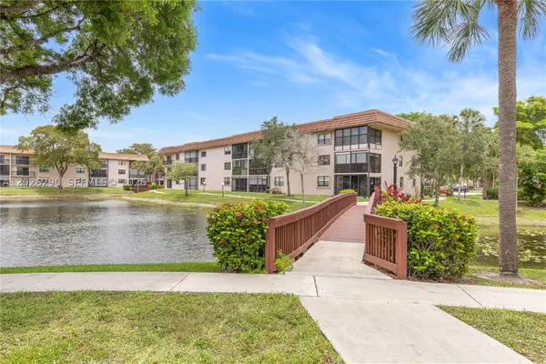 4950 E Sabal Palm #106, Tamarac, FL 33319