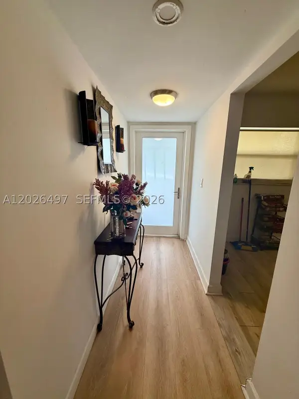 5985 Del Lago #215, Sunrise, FL 33313
