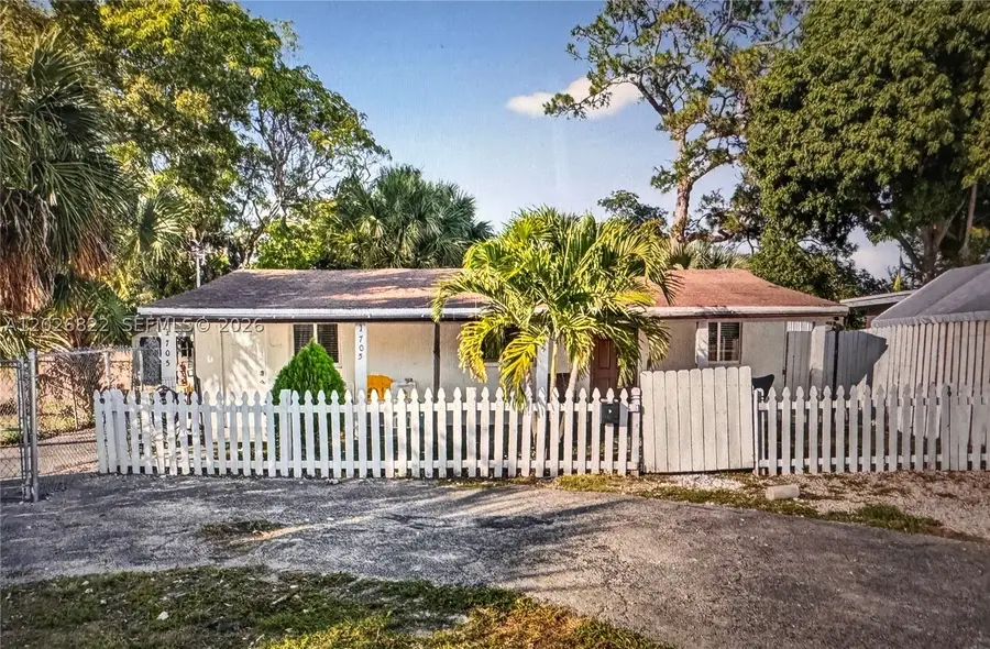 1705 Davie, Fort Lauderdale, FL 33312 - #2