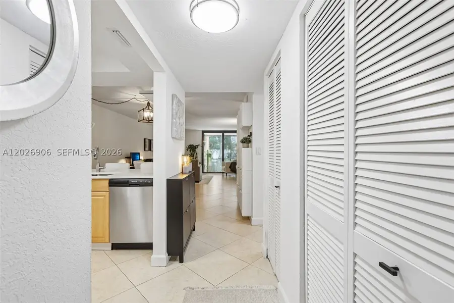 400 Commodore #206, Plantation, FL 33325 - #2