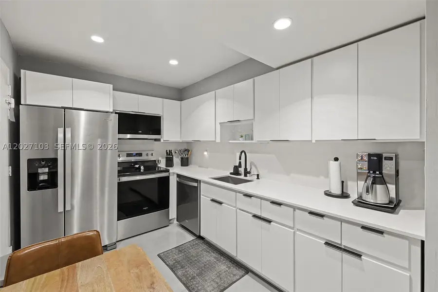5001 Collins #1E, Miami Beach, FL 33140 - #2