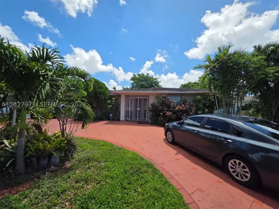 16825 NW 74th, Hialeah, FL 33015 - #2