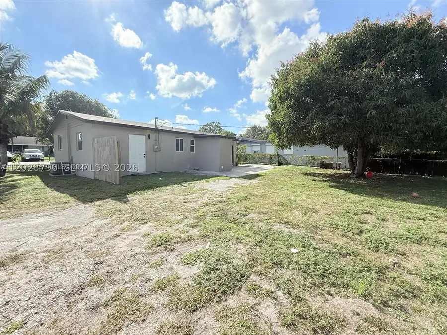 7821 NW 30th, Davie, FL 33024 - #2