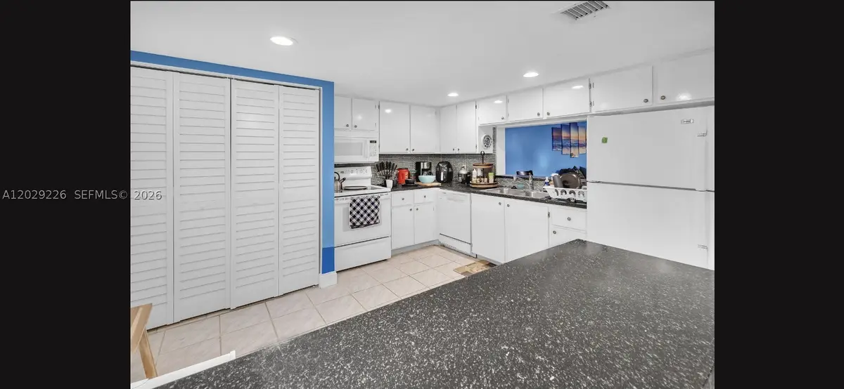 9427 NW 42nd, Sunrise, FL 33351 - #1