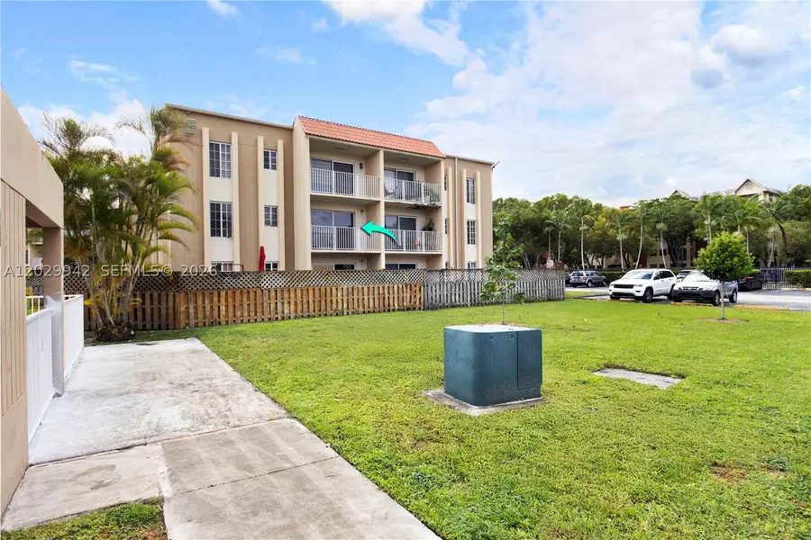 5201 Geneva #211, Doral, FL 33166 - #3