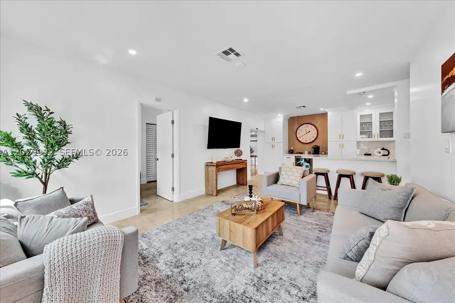 813 NE 17th, Fort Lauderdale, FL 33305 - #3