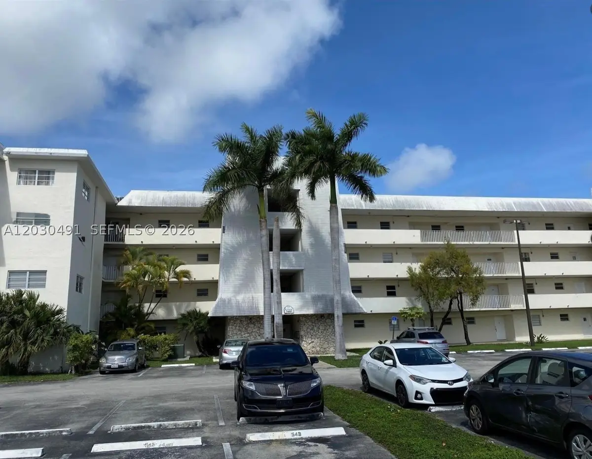 7410 SW 82nd #K401, Miami, FL 33143 - #1