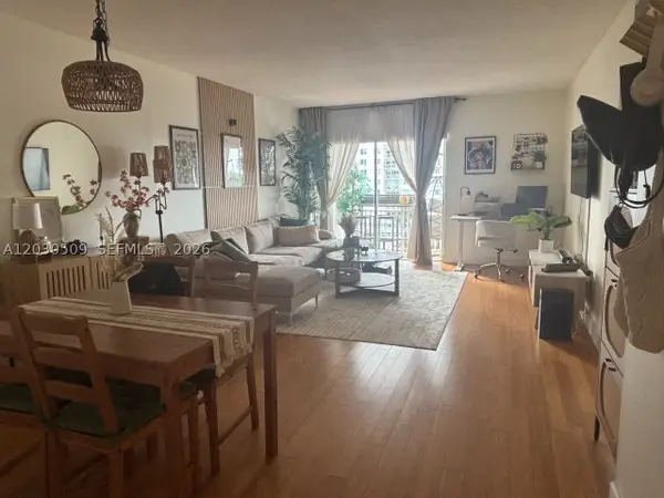 400 Kings Point #622, Sunny Isles Beach, FL 33160