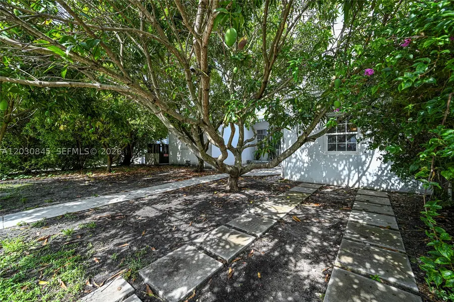 8942 Carlyle, Surfside, FL 33154 - #3