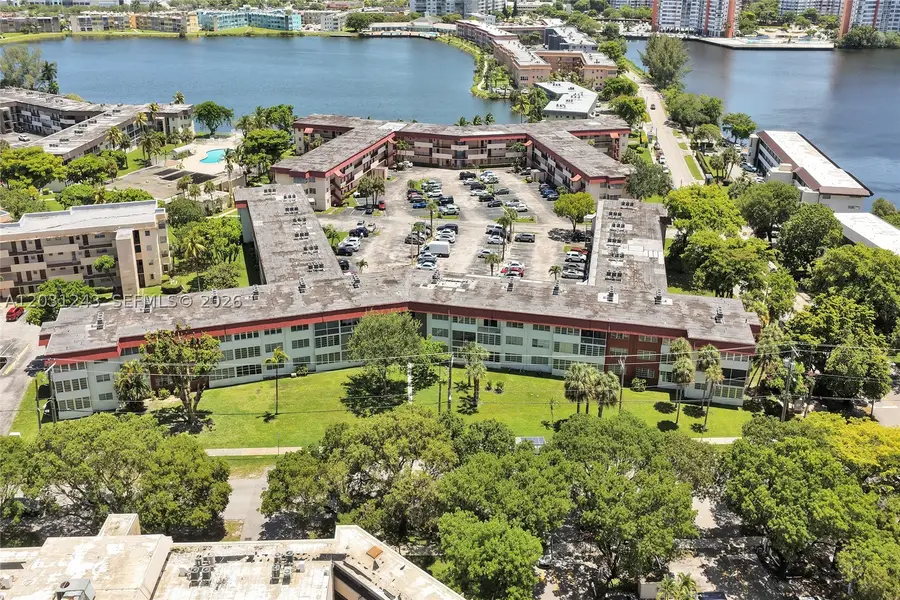 1400 NE 191st #343, Miami, FL 33179 - #2