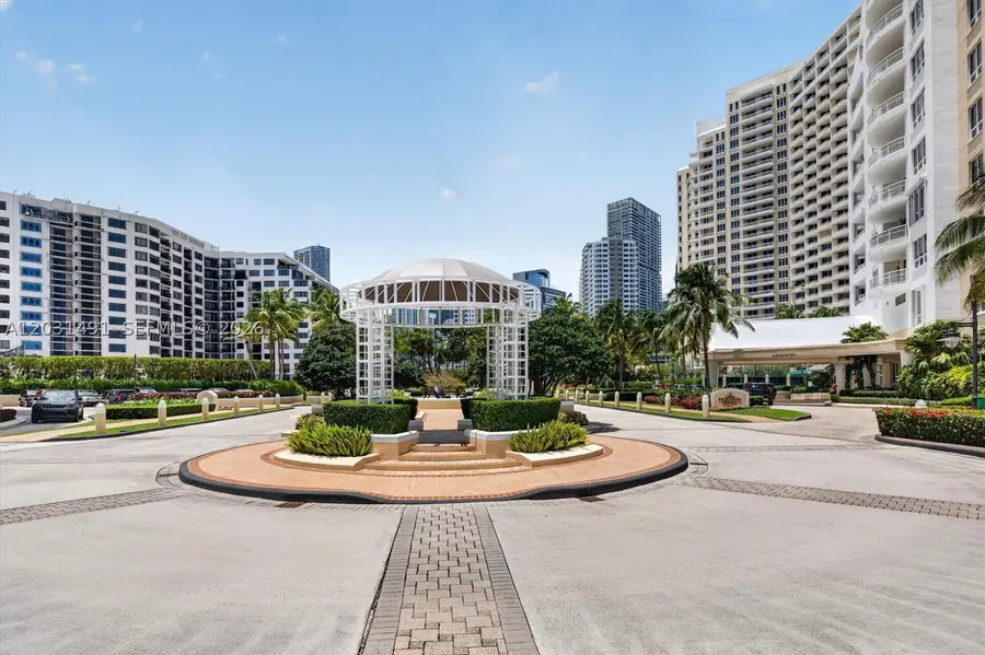 848 Brickell Key #3402, Miami, FL 33131 - #3