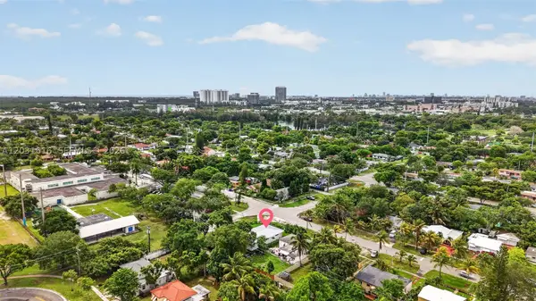 1695 NE 160th, North Miami Beach, FL 33162