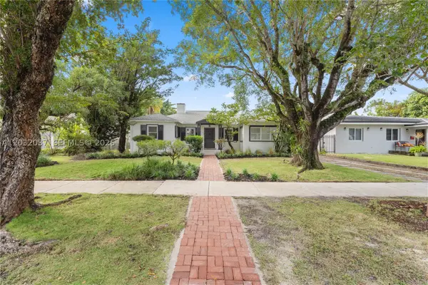 440 SW 29th, Miami, FL 33129